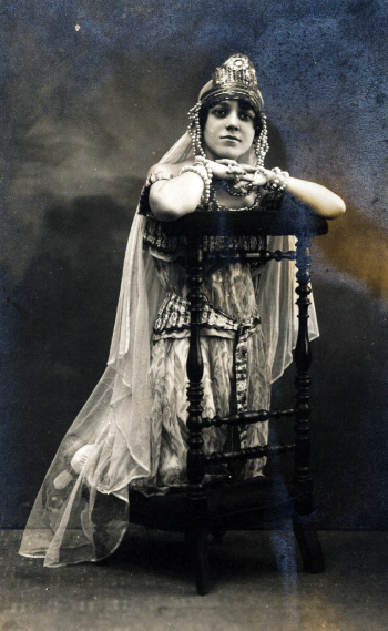 henriqueta brieba 02